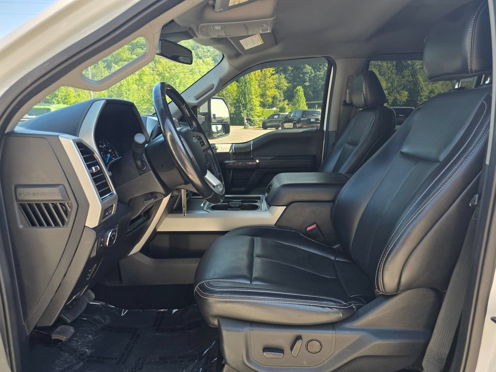 Used 2021 Ford F250 Lariat w/ Lariat Value Package AWD/4WD image 4