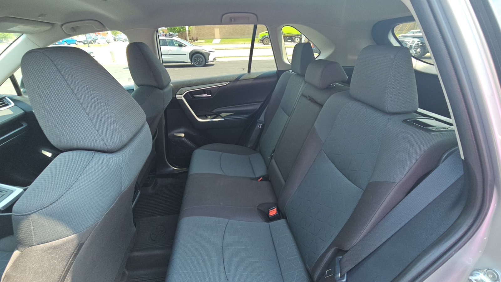 Certified 2025 Toyota RAV4 XLE AWD/4WD image 27