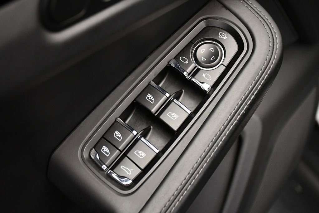 Used 2024 Porsche Macan S image 39