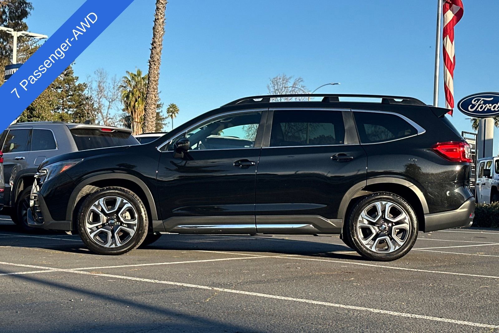 Used 2023 Subaru Ascent Limited image 7