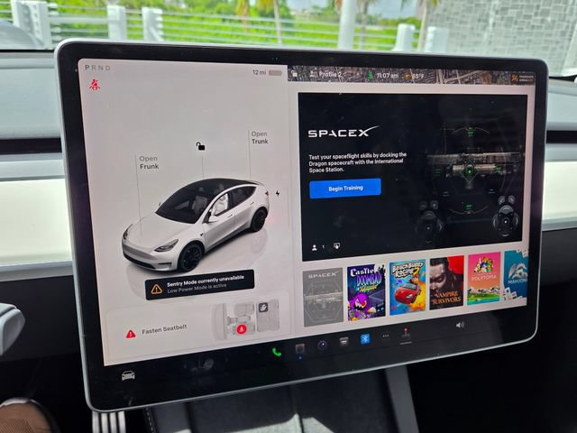 Used 2024 Tesla Model Y Performance AWD/4WD image 36