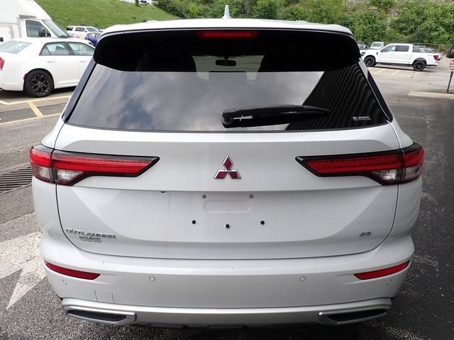 Used 2022 Mitsubishi Outlander SE AWD/4WD image 6