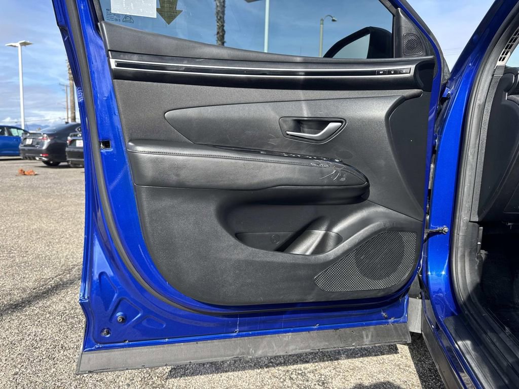 Used 2022 Hyundai Tucson Limited w/ Cargo Package image 18