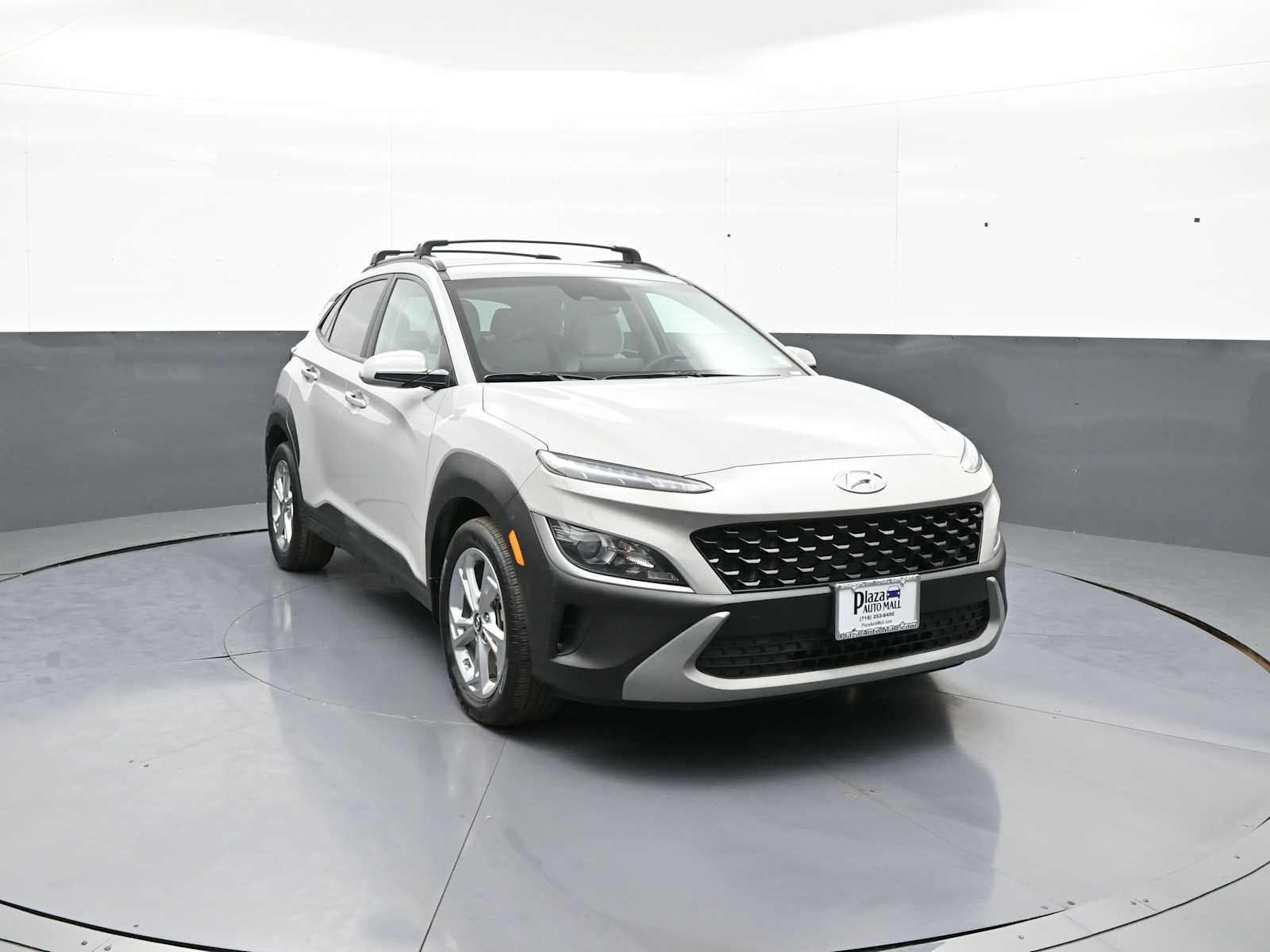 Certified 2023 Hyundai Kona SEL AWD/4WD image 3