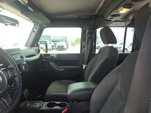 Used 2017 Jeep Wrangler Unlimited Sport AWD/4WD image 8