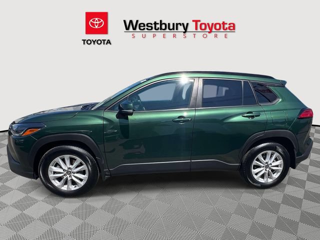 Certified 2022 Toyota Corolla Cross LE AWD/4WD image 12