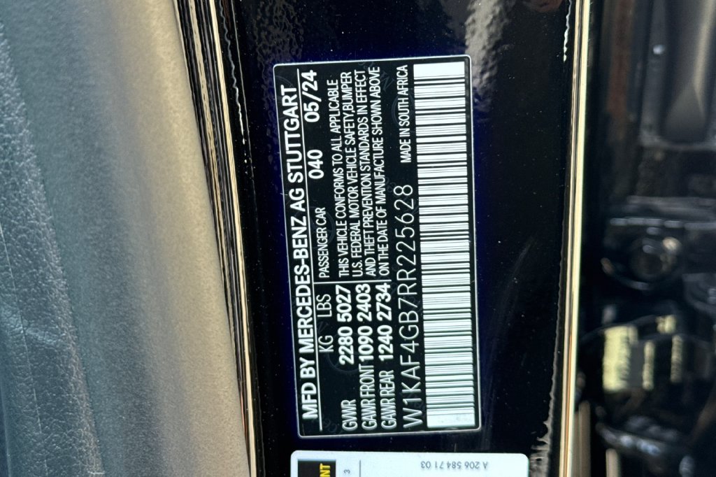 Used 2024 Mercedes-Benz C 300 Sedan image 35