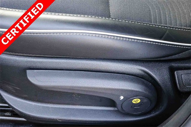 Certified 2023 Hyundai Venue Limited image 23