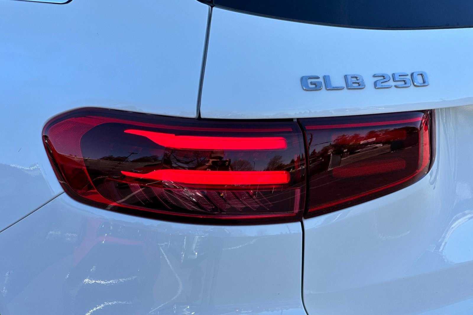 New 2025 Mercedes-Benz GLB 250 image 13