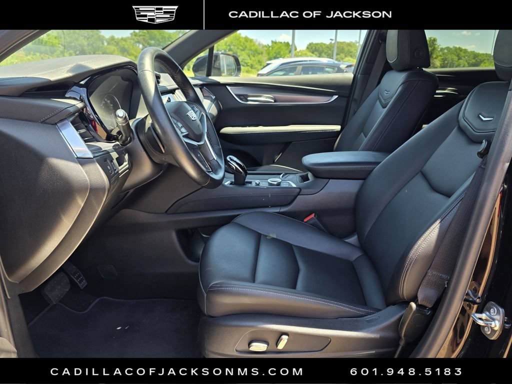 Certified 2025 Cadillac XT5 Luxury FWD image 21