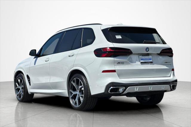 Used 2026 BMW X5 xDrive50e w/ Executive Package AWD/4WD image 3