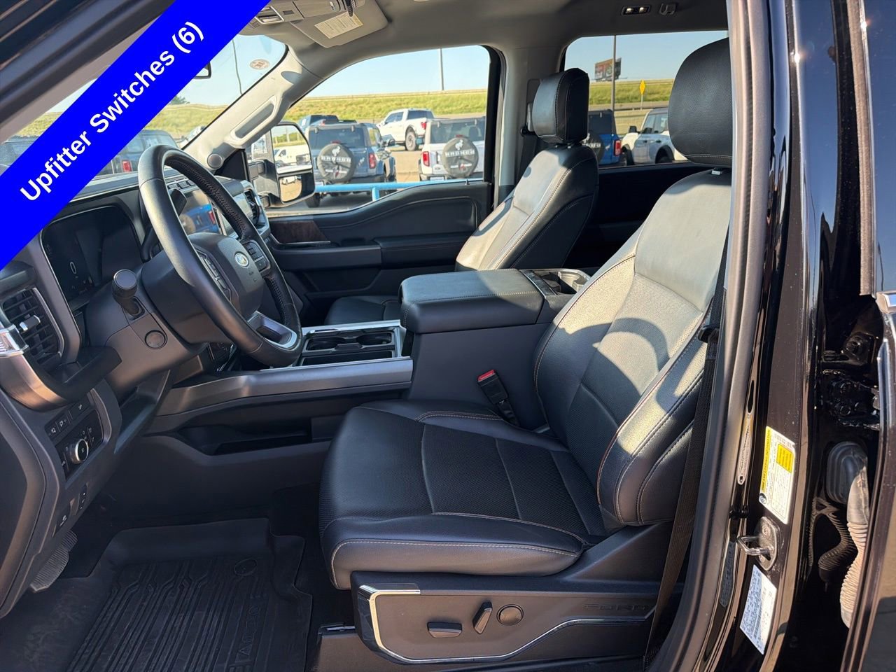 Used 2023 Ford F350 Lariat w/ Lariat Ultimate Package AWD/4WD image 27