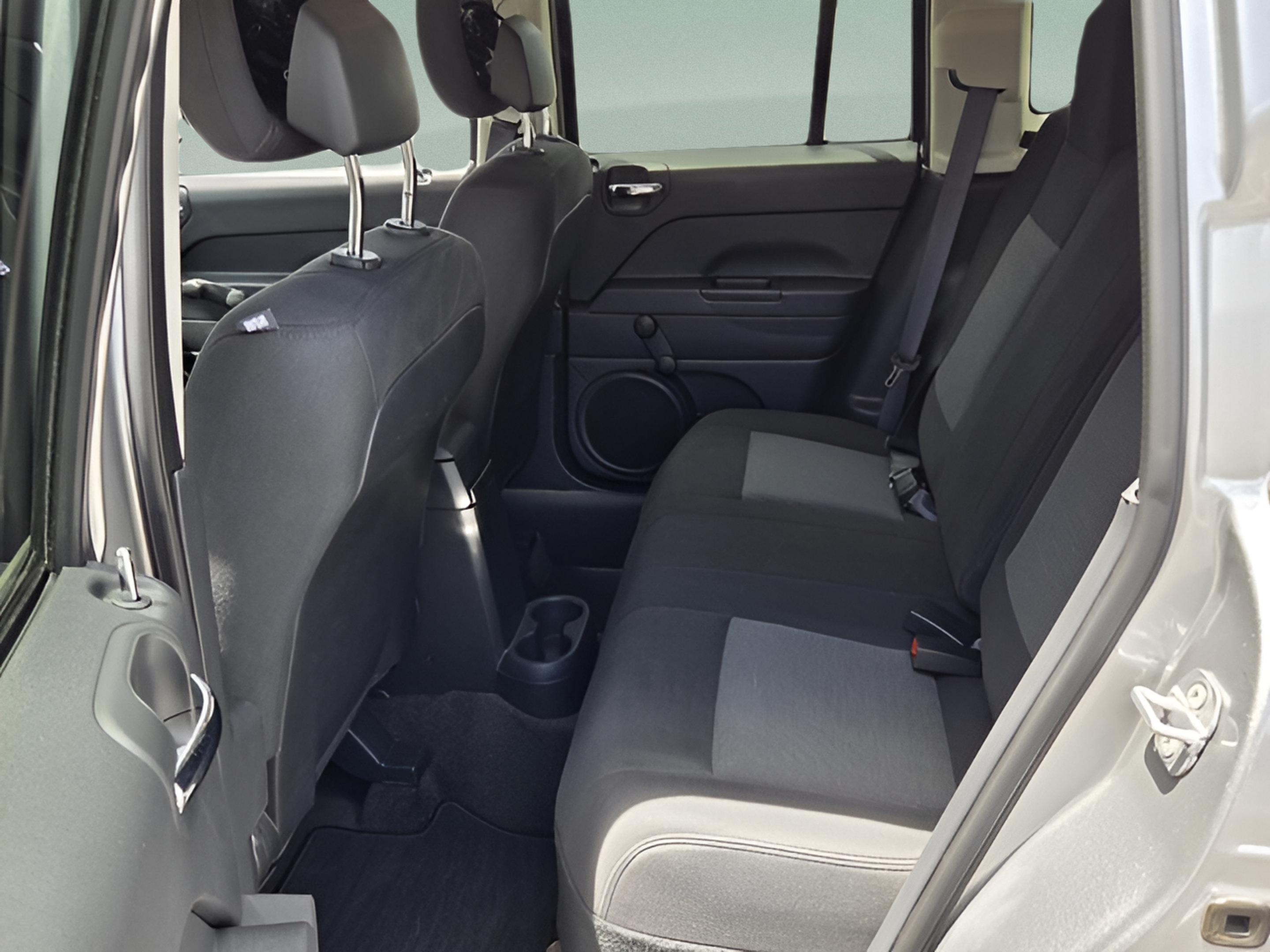 Used 2016 Jeep Compass Sport FWD image 10