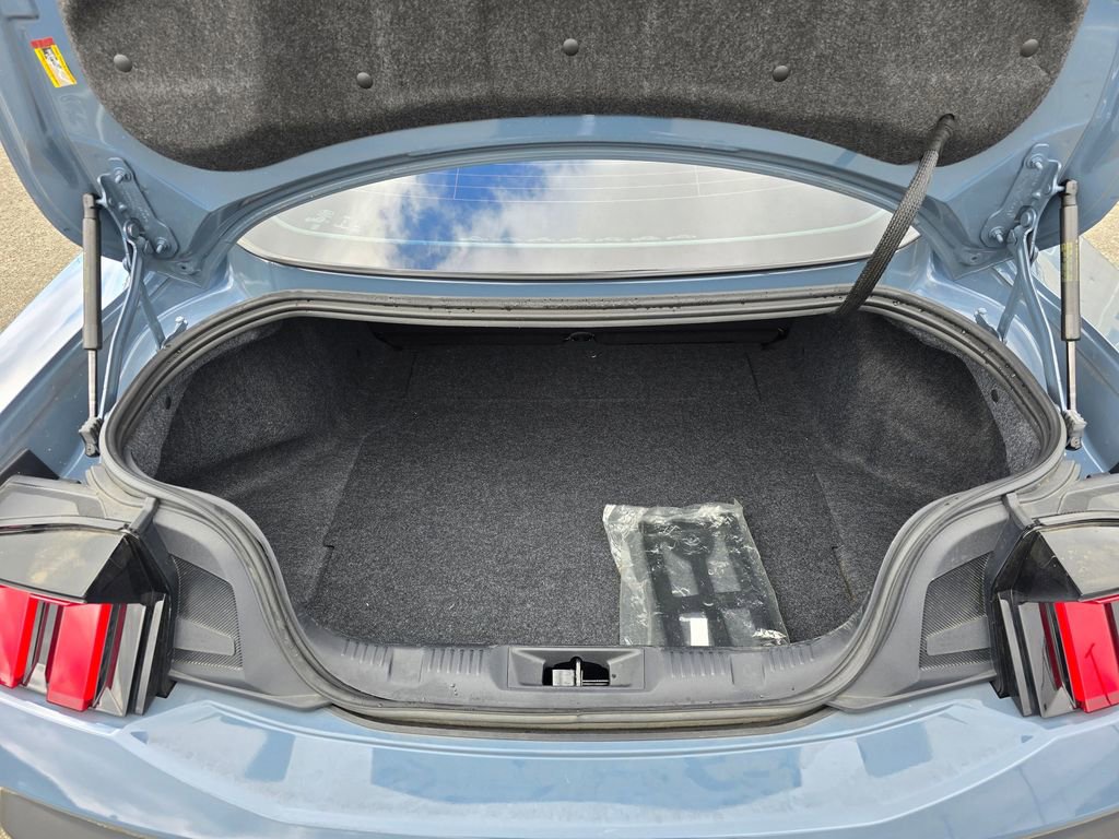 Used 2024 Ford Mustang GT RWD image 12