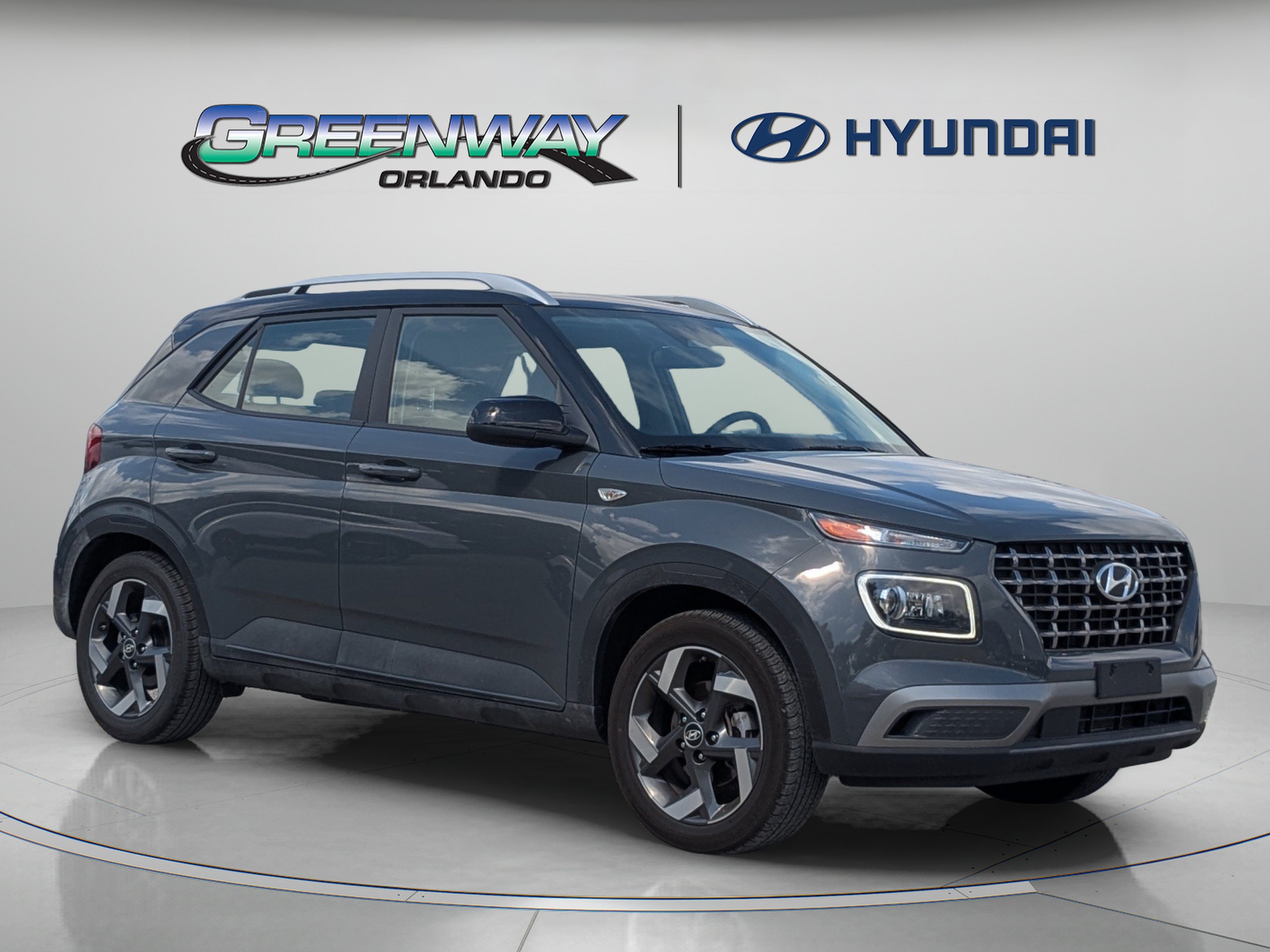 Certified 2025 Hyundai Venue Limited FWD image 1