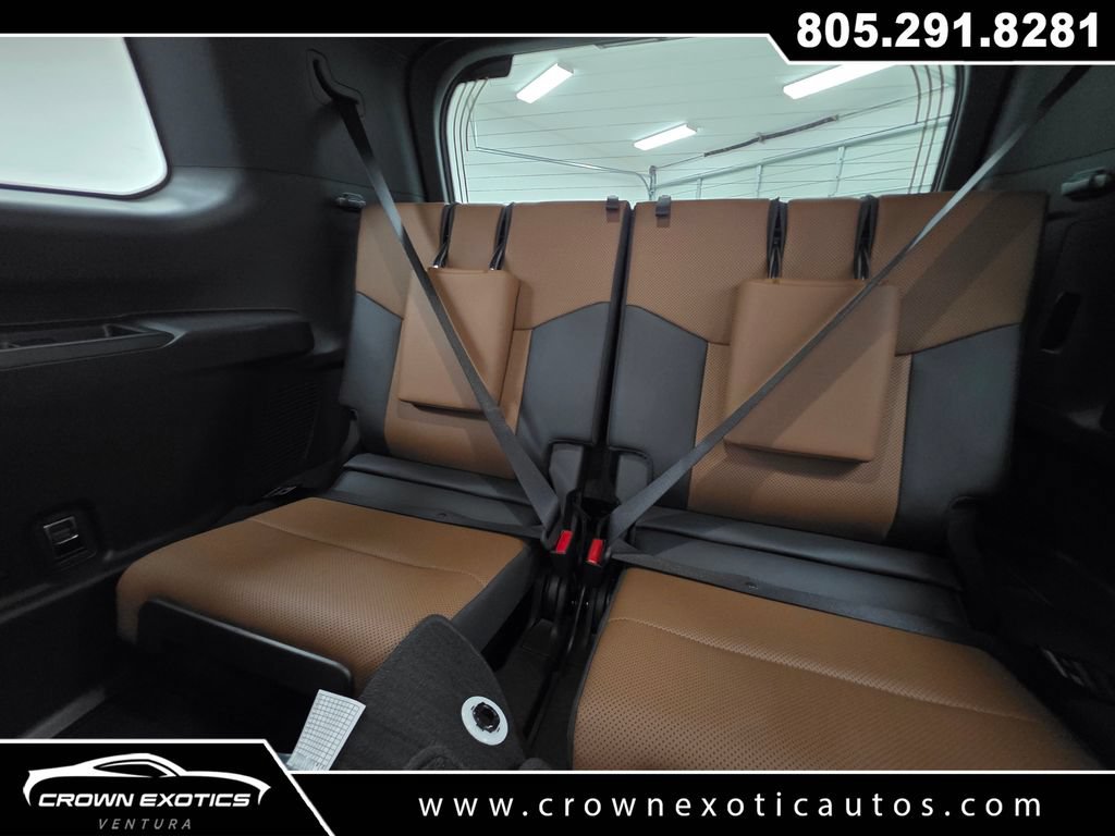 Used 2026 Lexus GX 550 w/ Cold Area Package AWD/4WD image 16