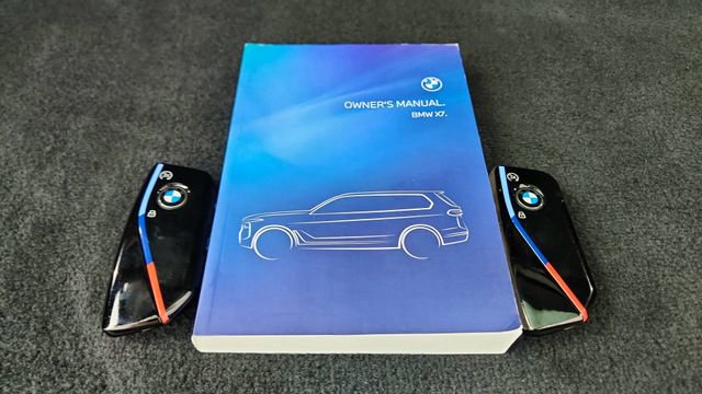 Used 2023 BMW X7 M60i w/ Executive Package image 65