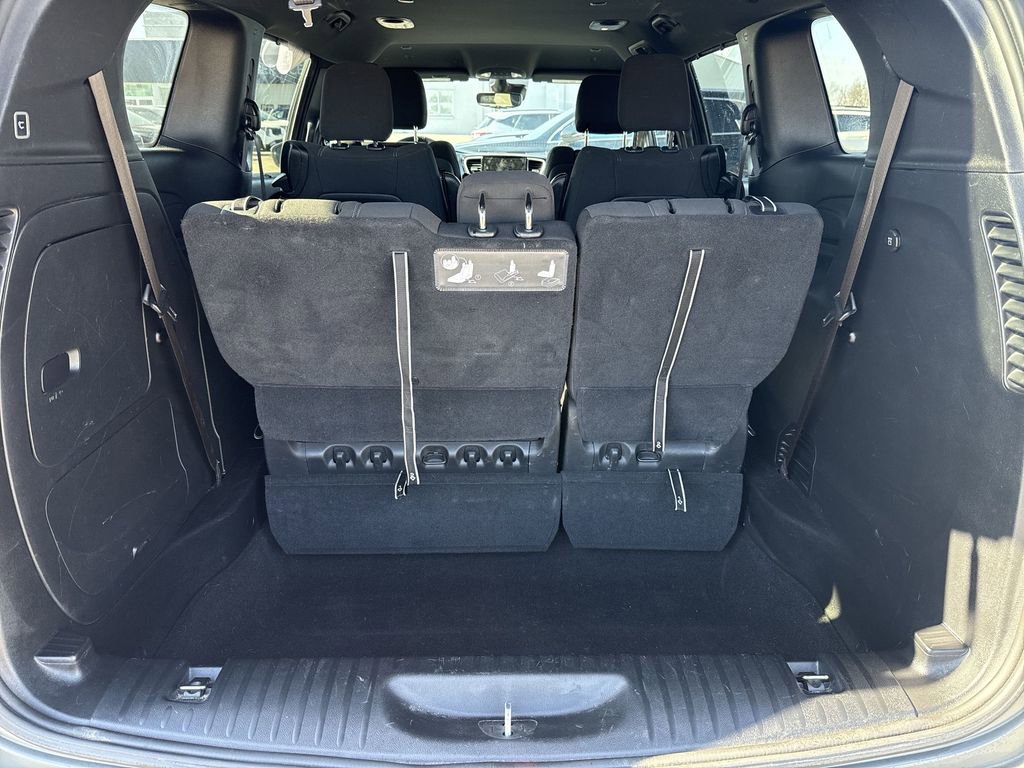 Used 2021 Chrysler Pacifica Touring w/ Uconnect Theater Family Group image 19