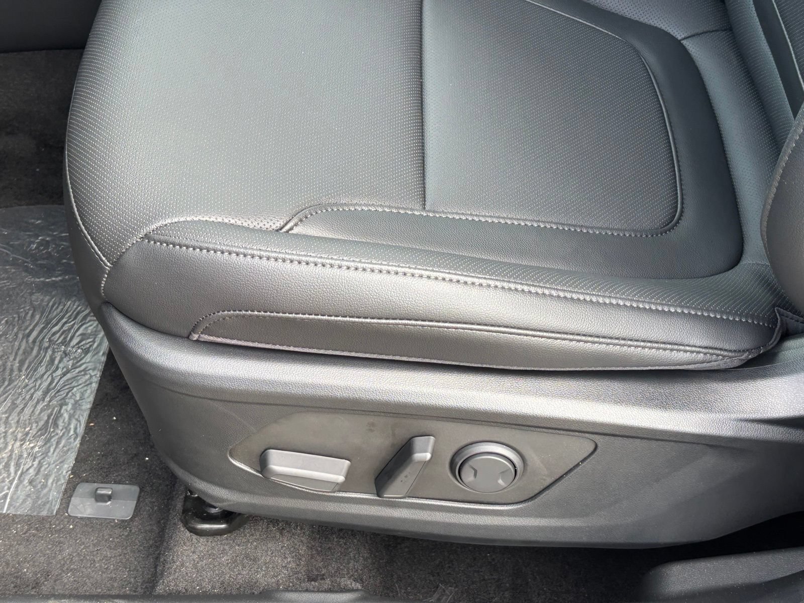 New 2026 Hyundai Santa Cruz SEL FWD image 15