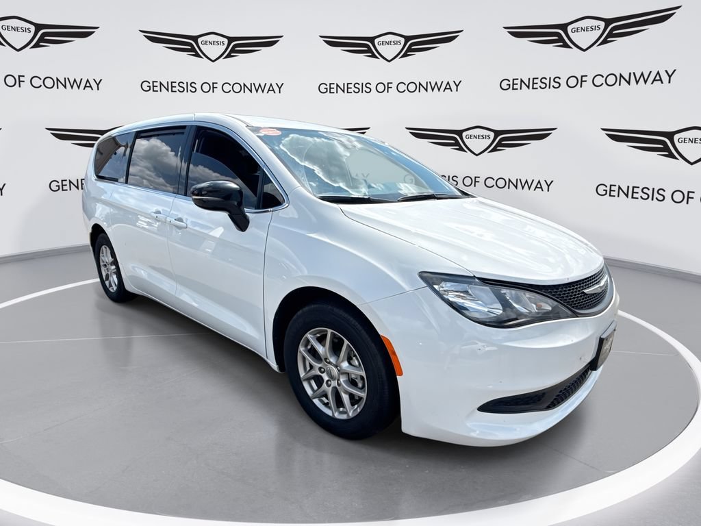 Used 2025 Chrysler Voyager LX