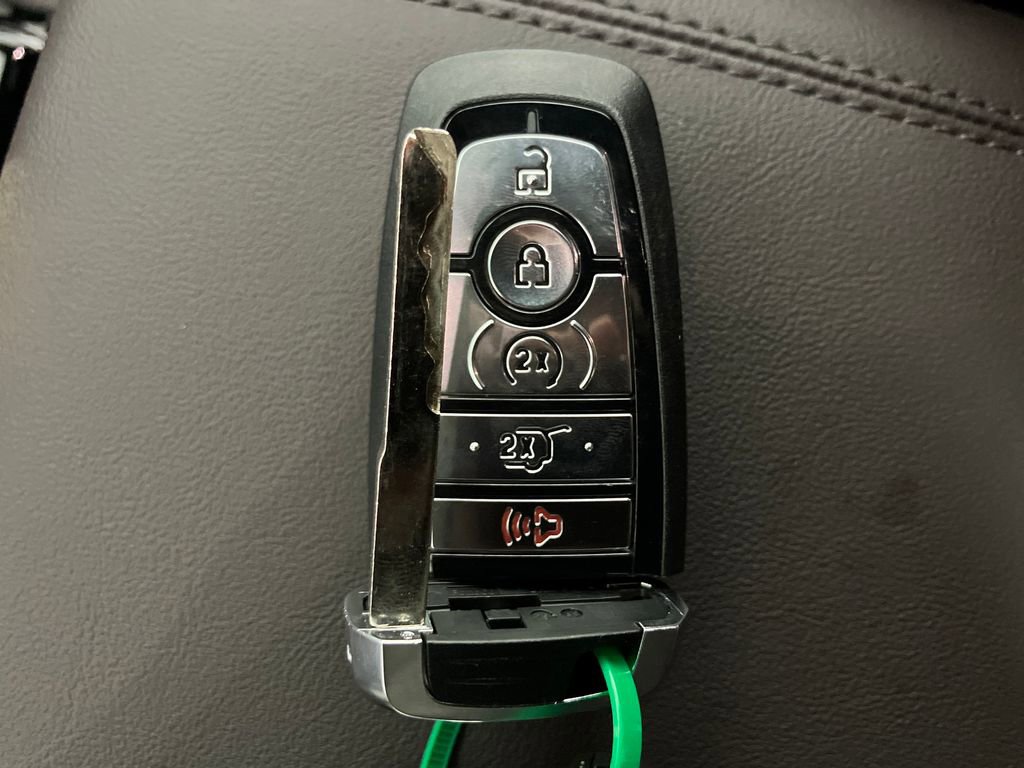 New 2026 Ford Explorer Platinum image 34