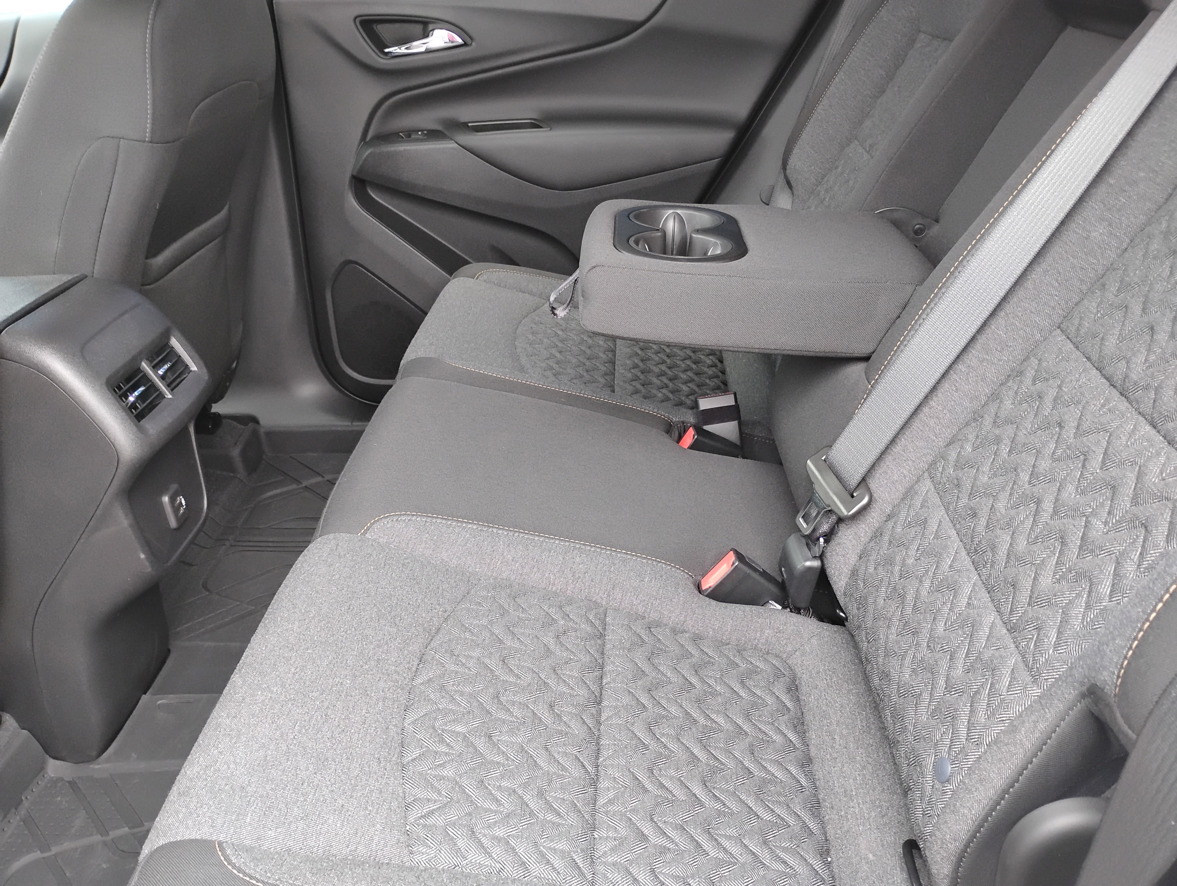 Used 2022 Chevrolet Equinox LT FWD image 18