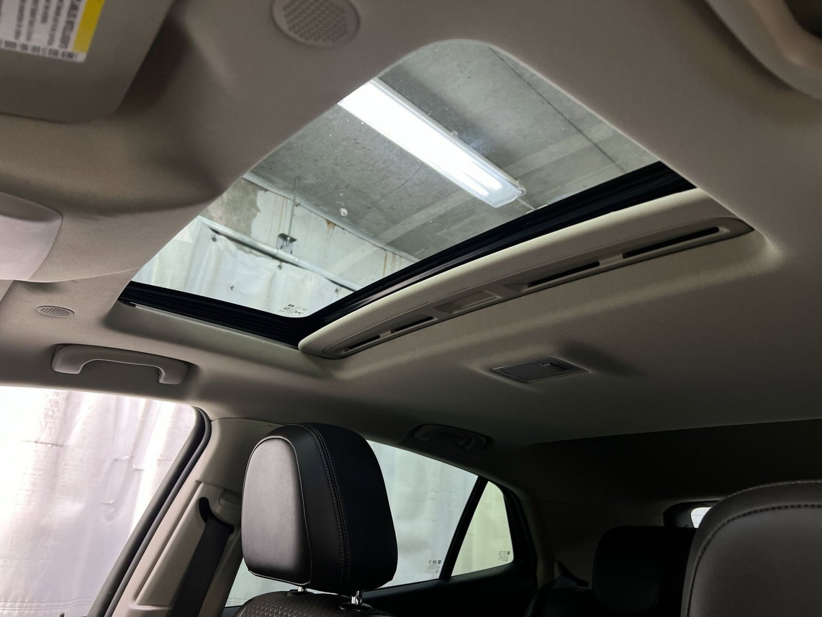 Used 2020 Buick Encore Preferred w/ Safety Package image 27