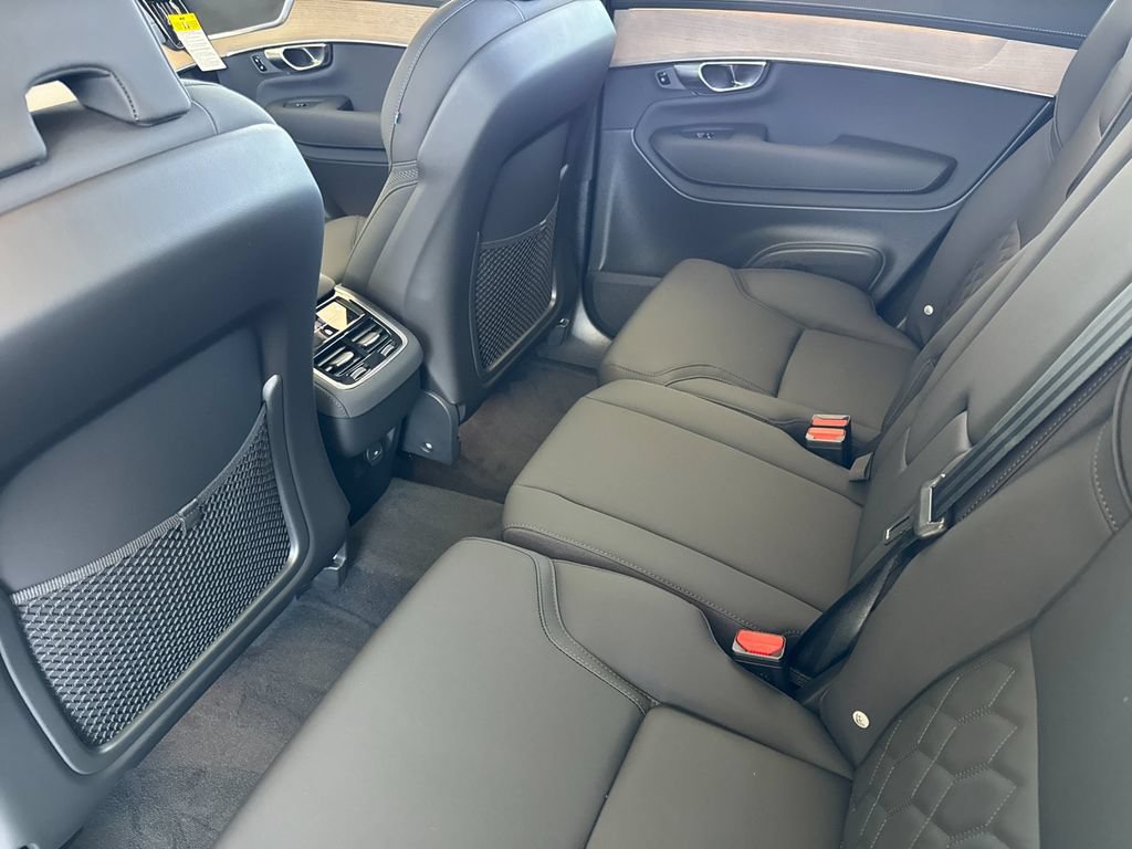 New 2026 Volvo XC90 B6 Core AWD/4WD image 11