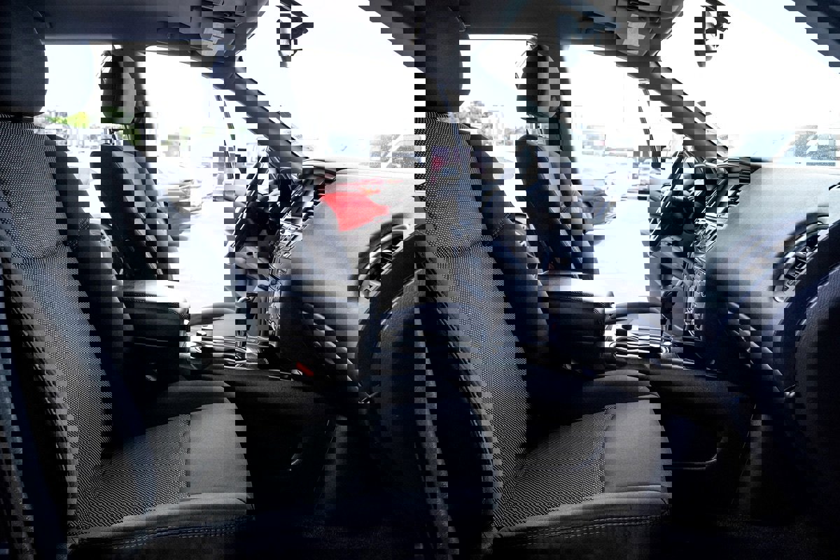 Used 2019 Nissan Pathfinder SV image 14