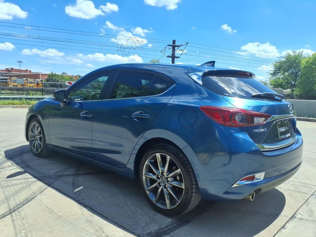 Used 2018 MAZDA MAZDA3 Touring image 5
