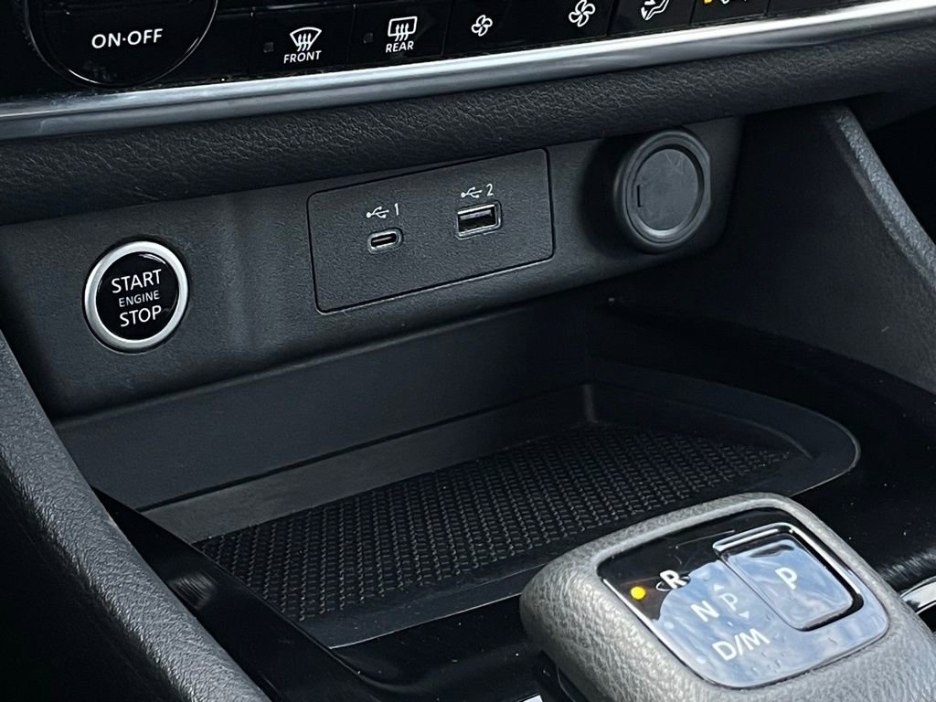 Used 2023 Nissan Rogue SV image 20