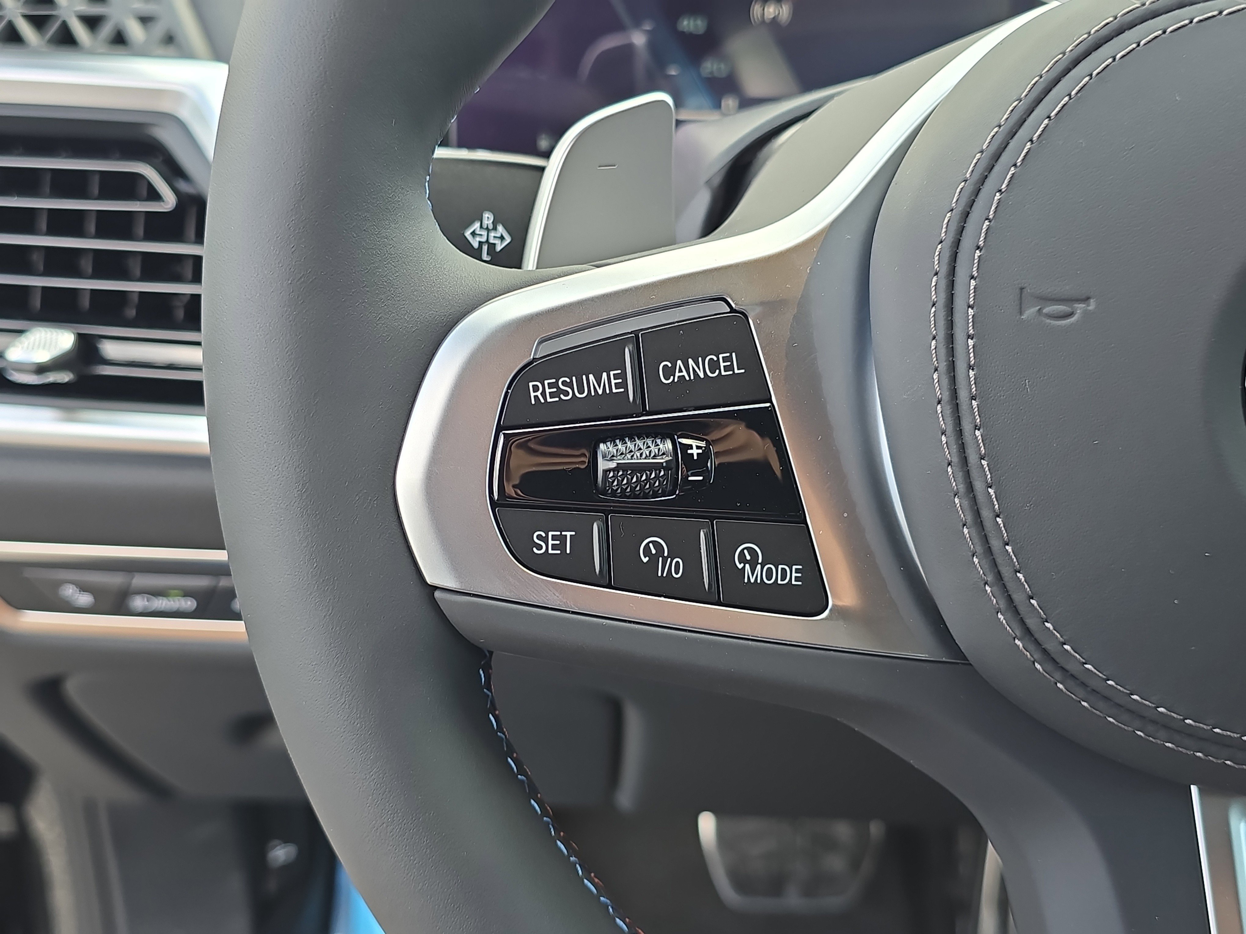 New 2026 BMW X7 M60i image 34