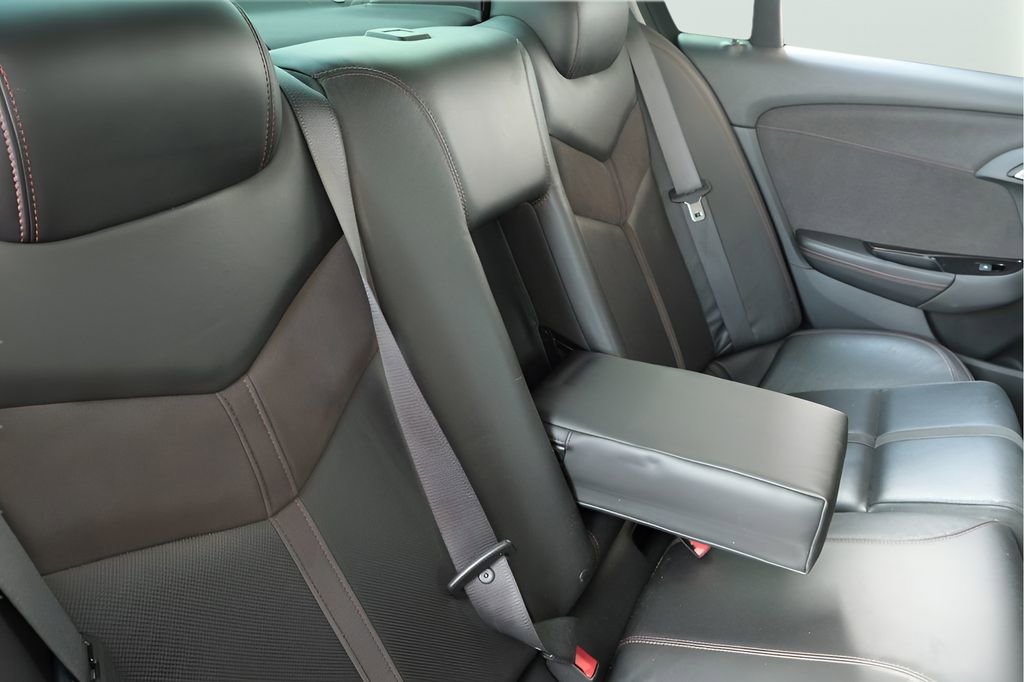 Used 2017 Chevrolet SS RWD image 35