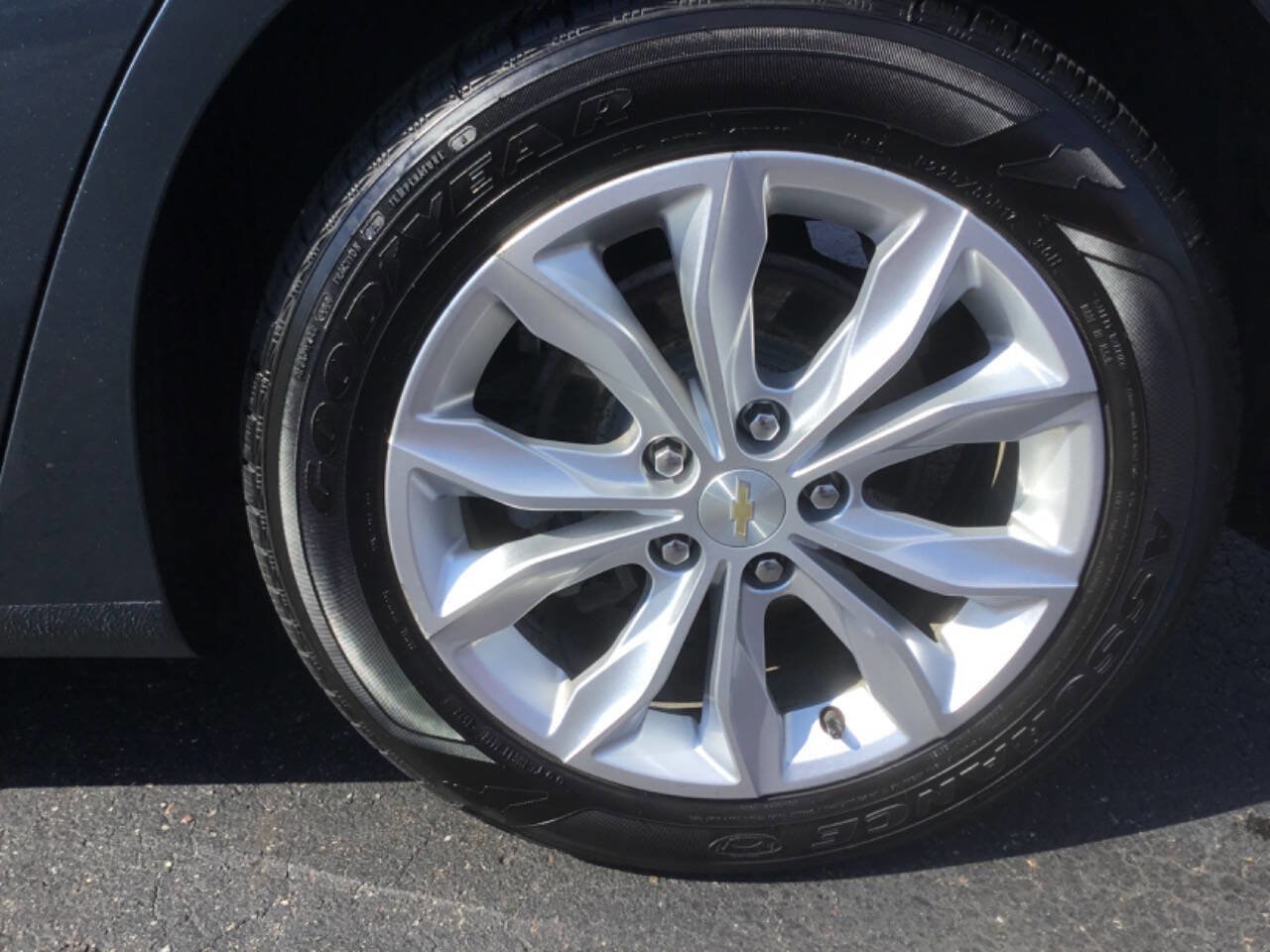 Used 2020 Chevrolet Malibu LT image 7