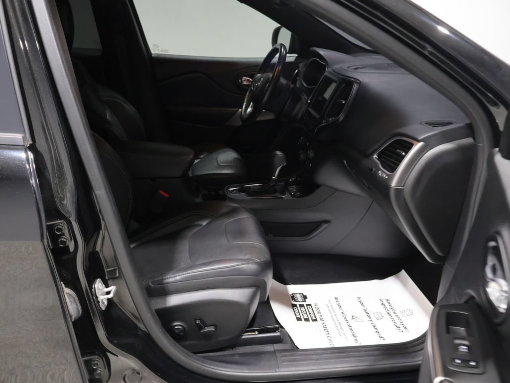 Used 2021 Jeep Cherokee Latitude Lux 80th Anniv w/ Quick Order Package 2YU 80th AWD/4WD image 23