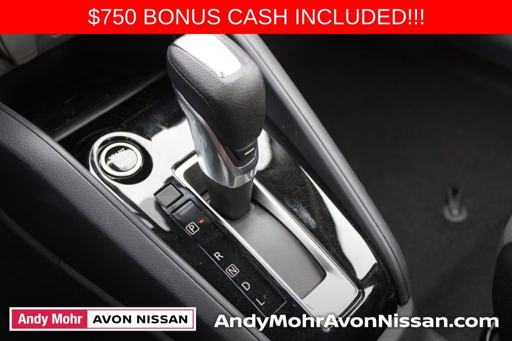 New 2025 Nissan Versa SR w/ Trunk Package image 27