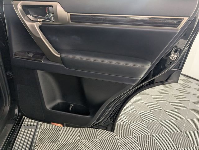 Used 2021 Lexus GX 460 Premium w/ Premium Package image 34