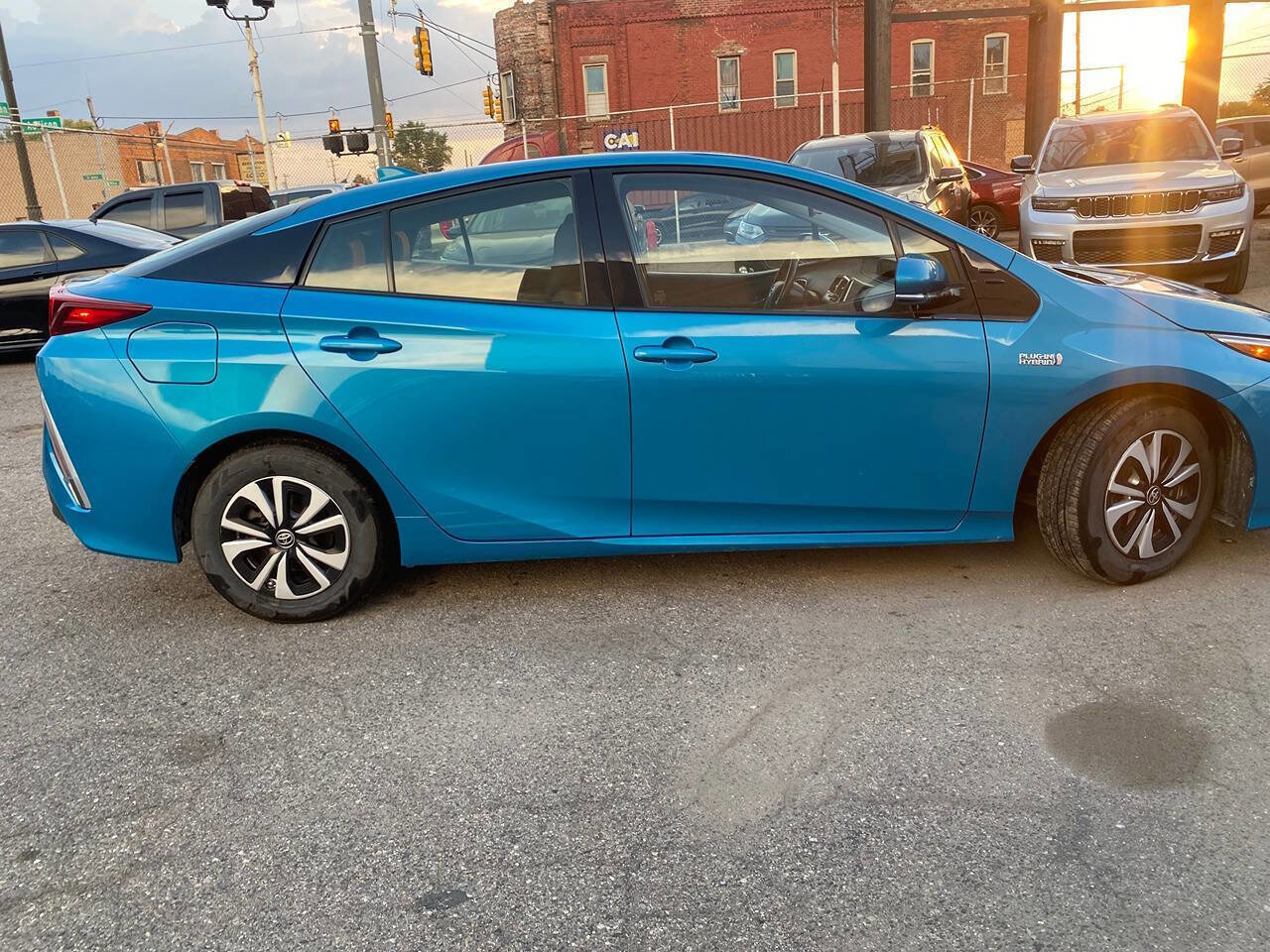 Used 2017 Toyota Prius Prime Plus image 9