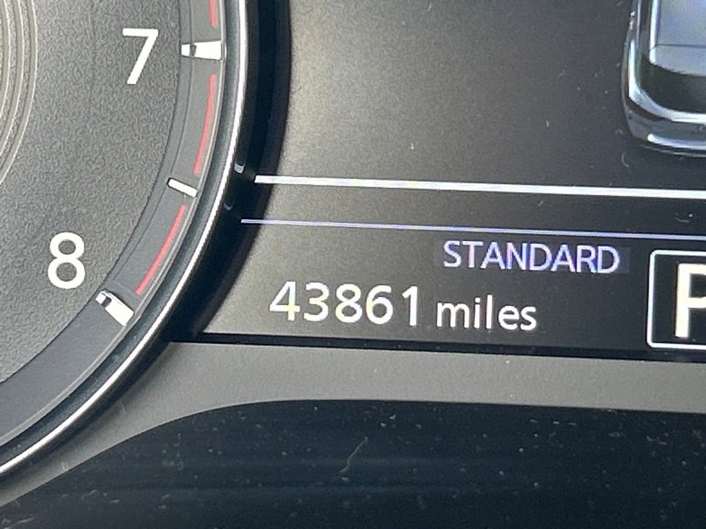 Used 2023 INFINITI QX50 Sport image 39