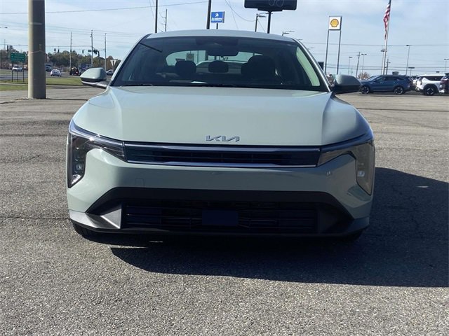 Used 2025 Kia K4 LXS image 7