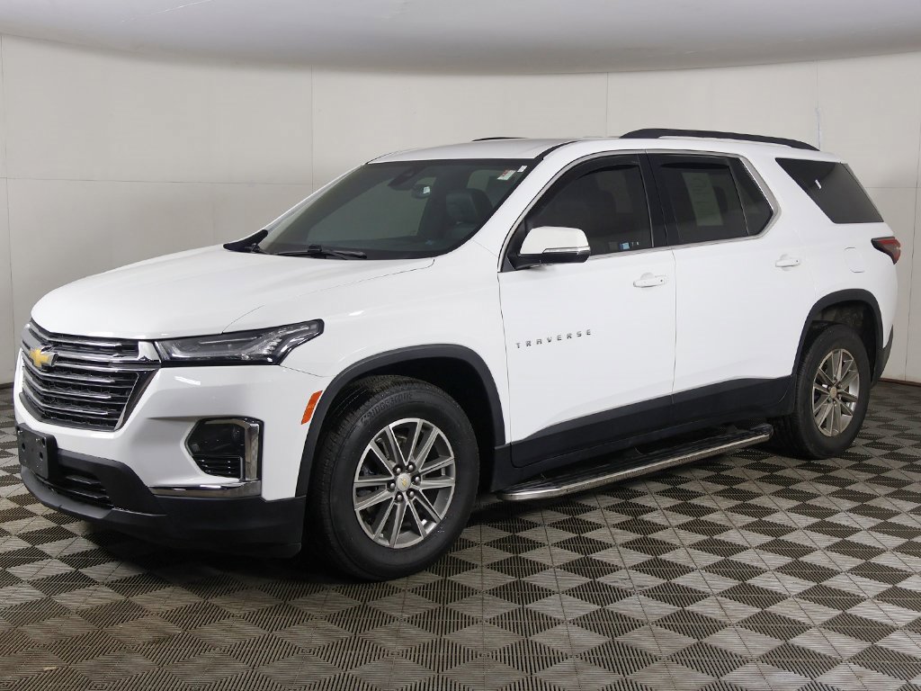 Used 2023 Chevrolet Traverse LT image 8