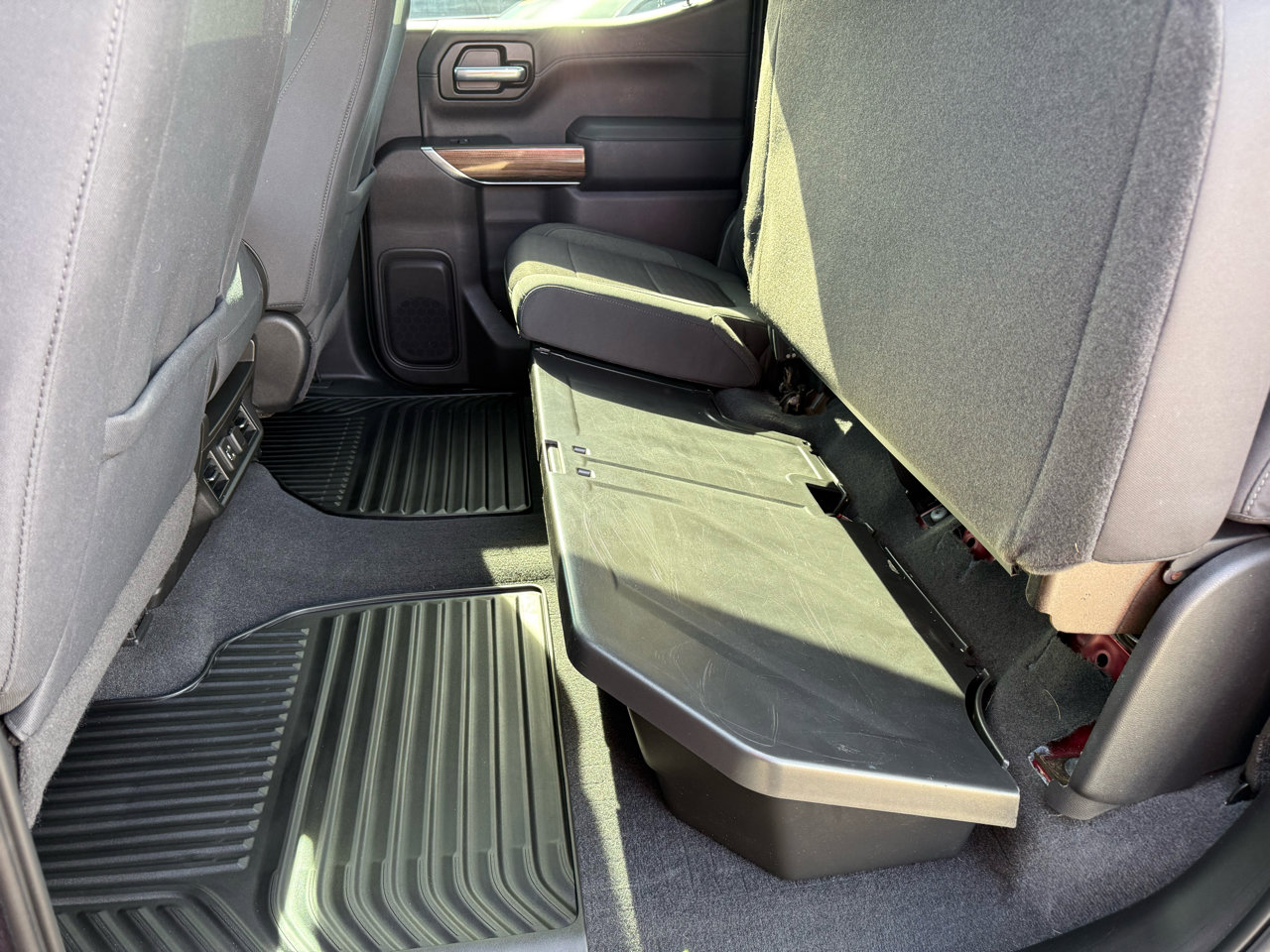 Used 2020 Chevrolet Silverado 1500 RST w/ RST Value Package image 18