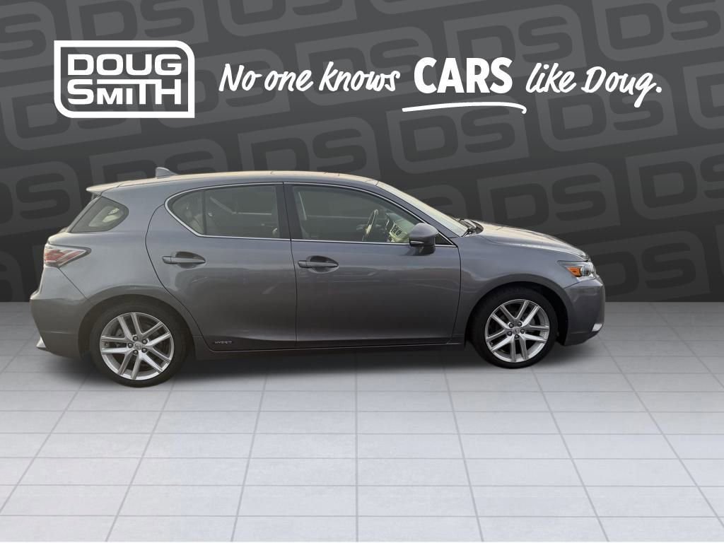 Used 2017 Lexus CT 200h w/ Seat Comfort Package image 6