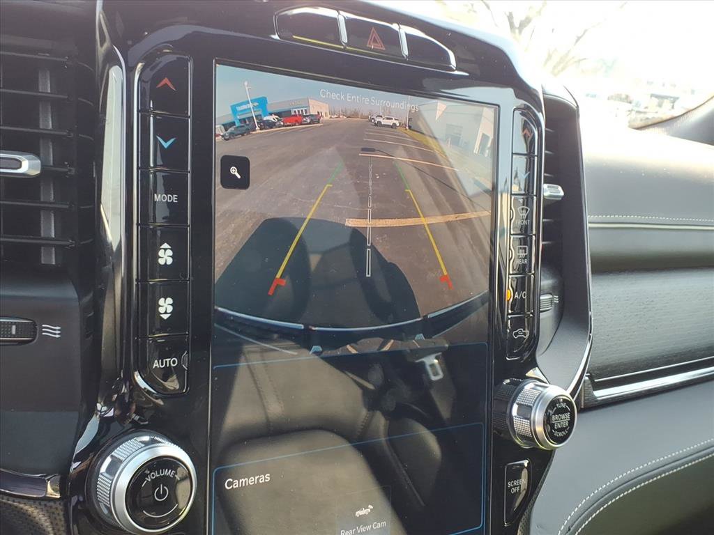 Used 2024 RAM 1500 Limited image 14