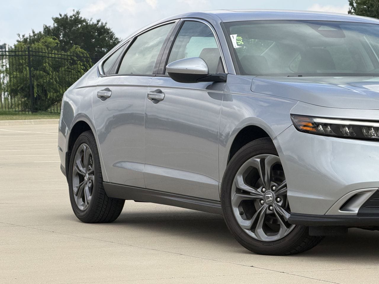 Used 2023 Honda Accord EX image 6