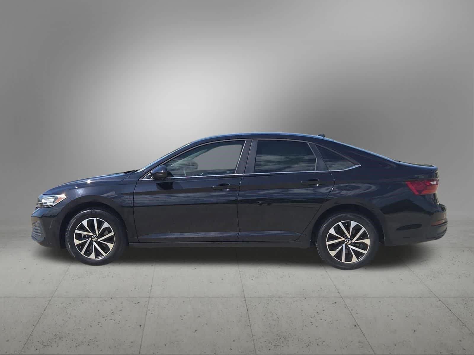 Used 2024 Volkswagen Jetta S FWD image 3