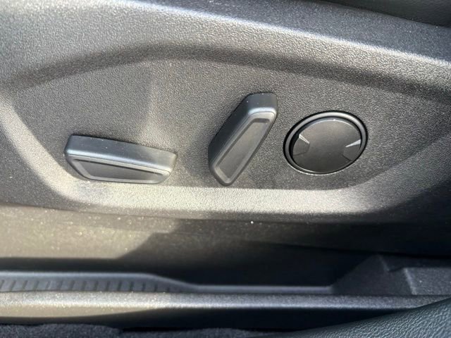 Used 2023 Ford Edge SEL image 20