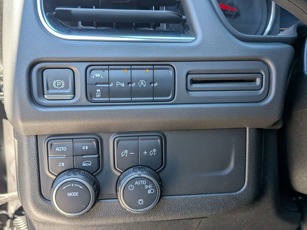 Used 2023 Chevrolet Tahoe LS image 13