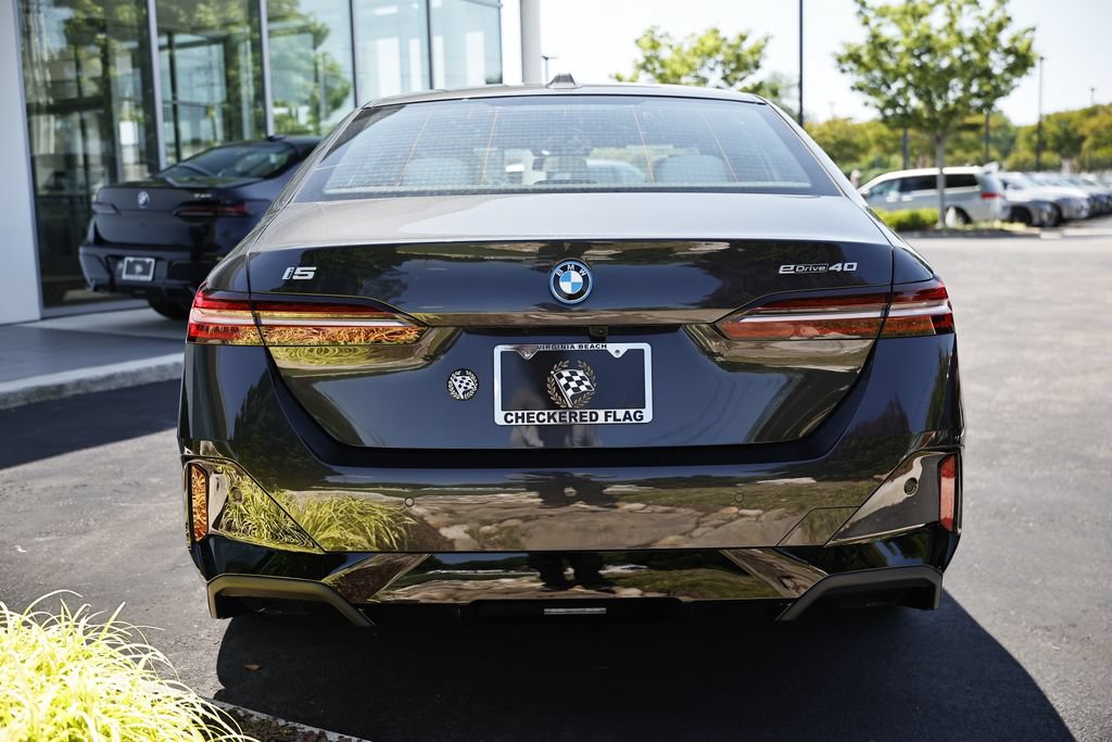 New 2027 BMW i5 eDrive40 RWD image 6