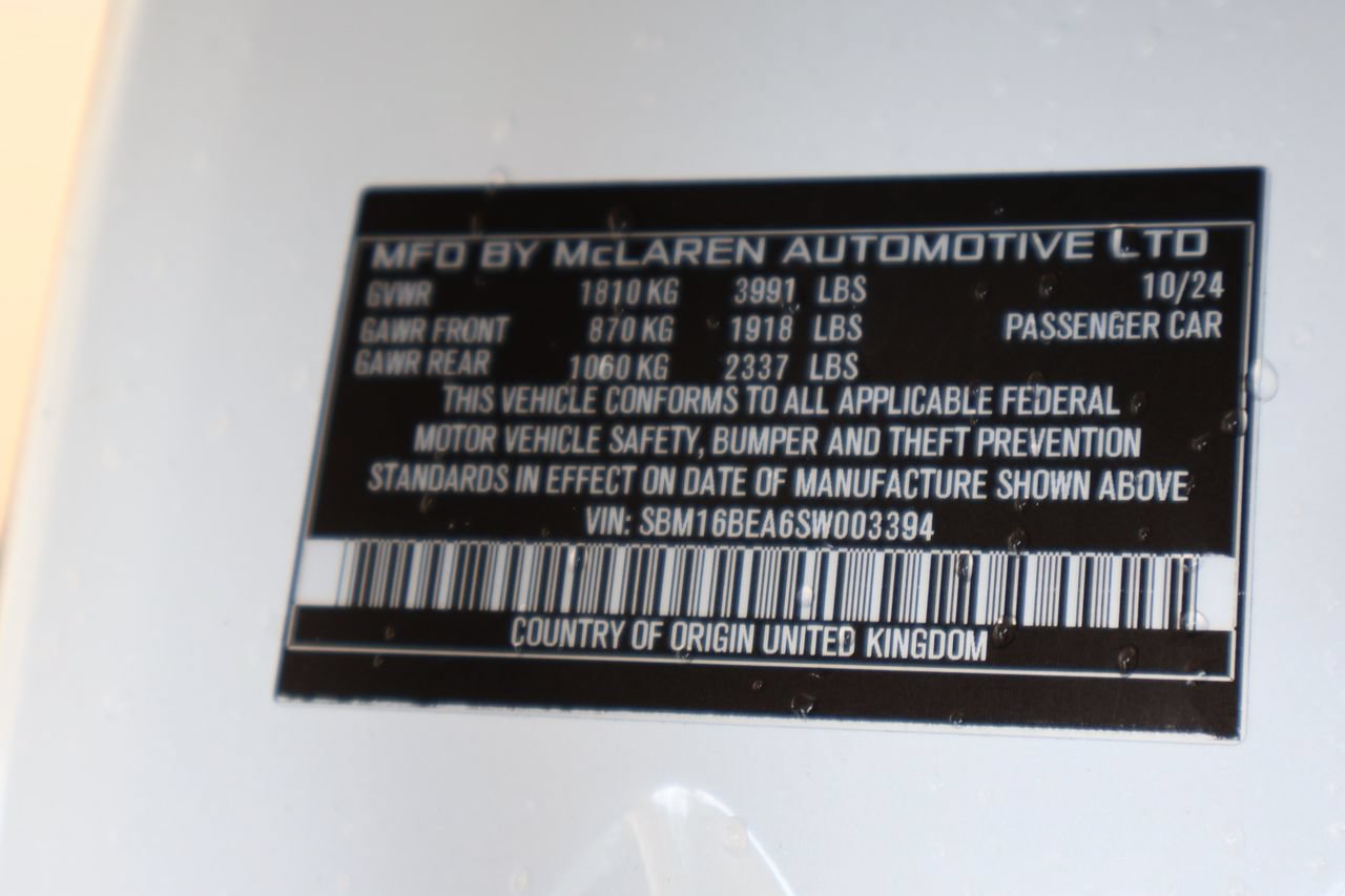 Used 2025 McLaren Artura Spider RWD image 27